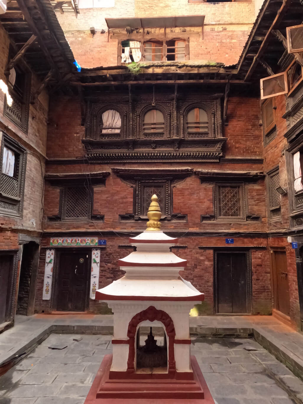 patan_walking_tour_courtyard