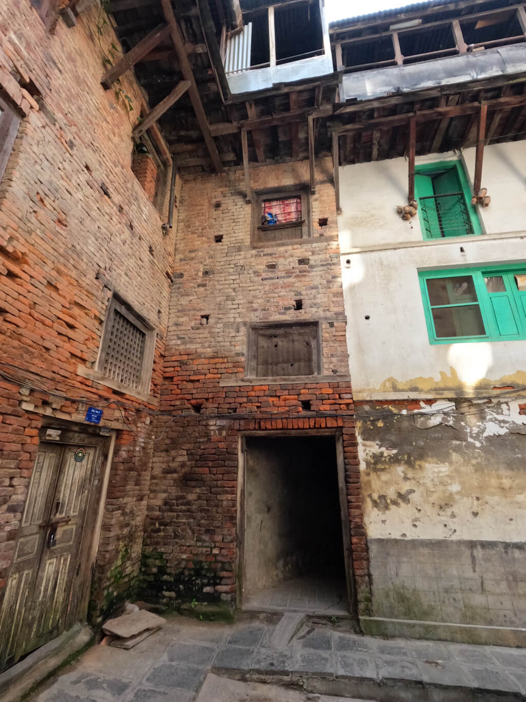 patan_walking_tour_courtyards