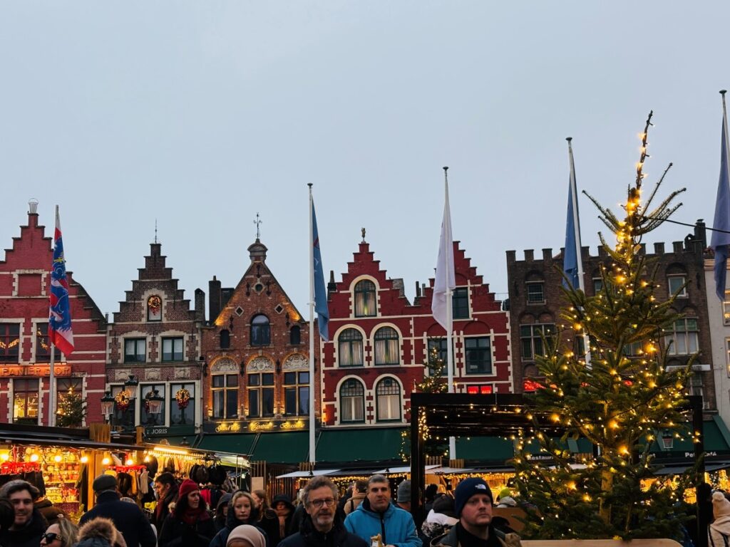 bruges_christmas_market_winter_europe_itinerary